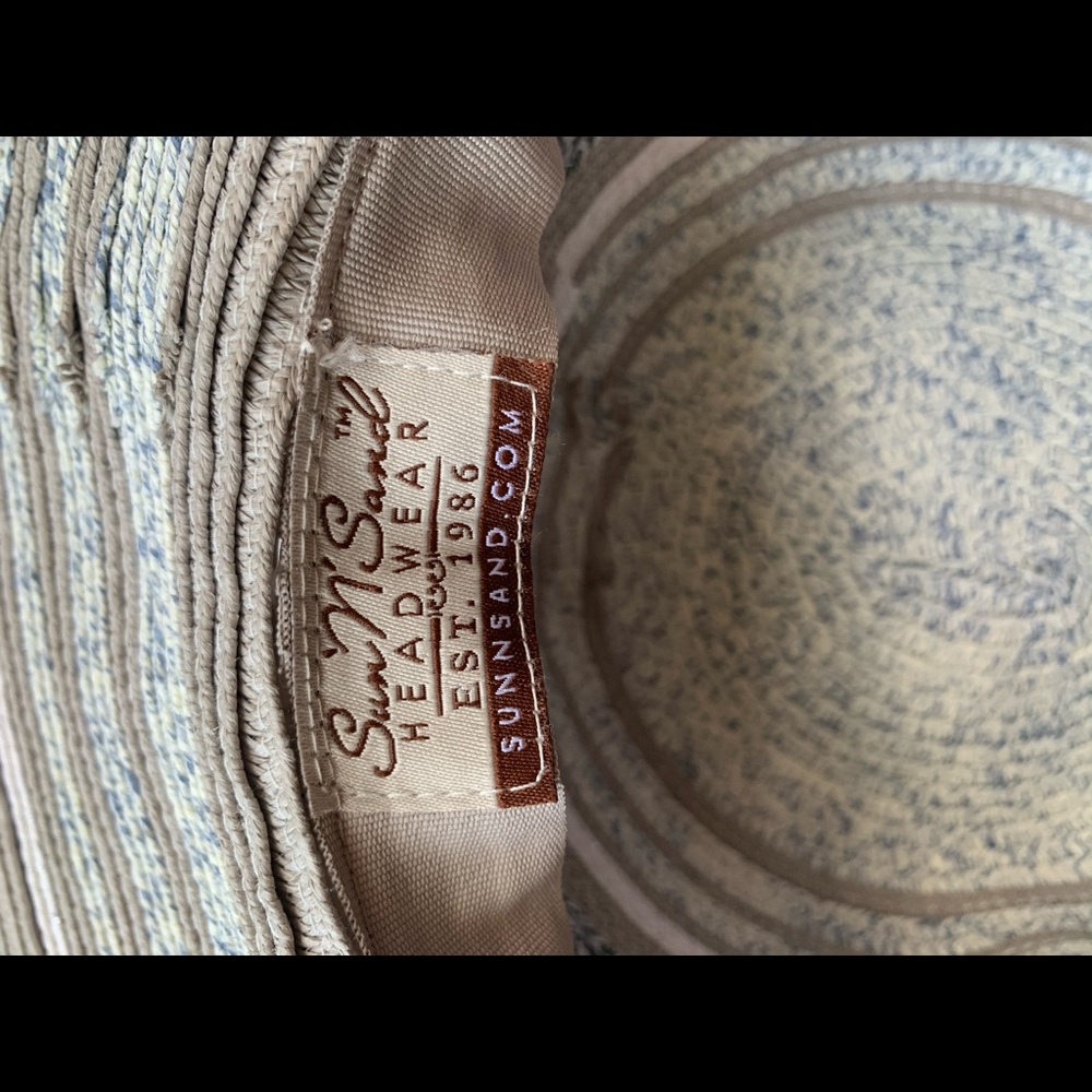 Sun hat - Picture 3 of 5